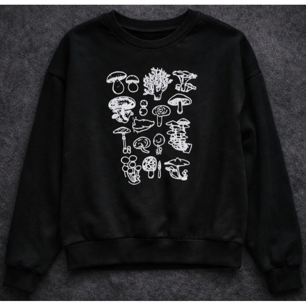 Mushroom Sweatshirt Womens M Black Botanical Goblincore Cottagecore Pullover